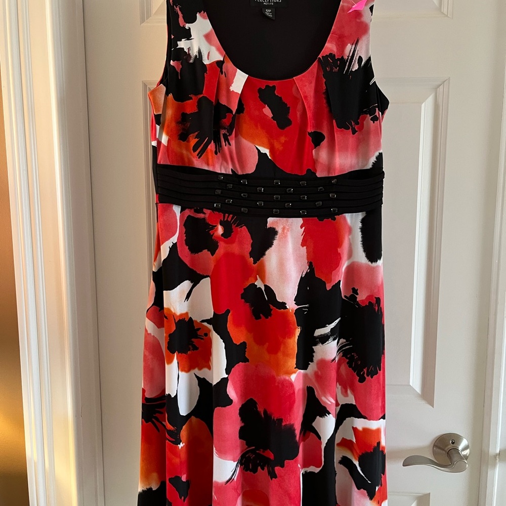 Floral Sleeveless Dress - Red, Black, White